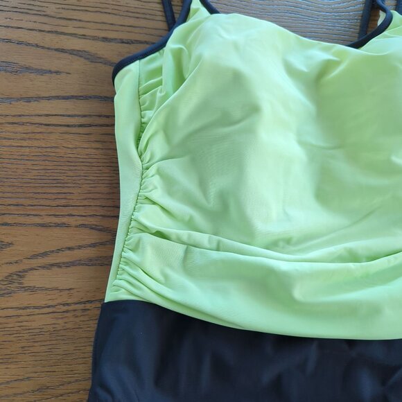 Trimshaper Women's one piece lime green black swimsuit size 14 ruched side - Picture 5 of 15